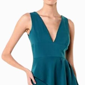 LAUNDRY BY SHELLI SEGAL Sleeveless VNeck Peplum Dress